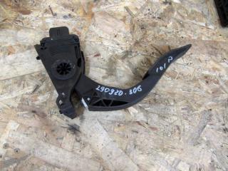 педаль Audi A6 4F/C6 2006, 8K1723523