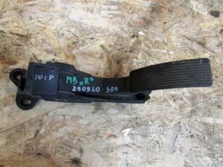 педаль Mercedes-Benz R-Класс W251 2005, 1643000004