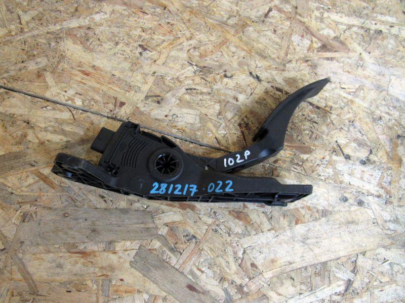 педаль Mercedes-Benz M-Класс W166 2011, 1663000204 - фото №1