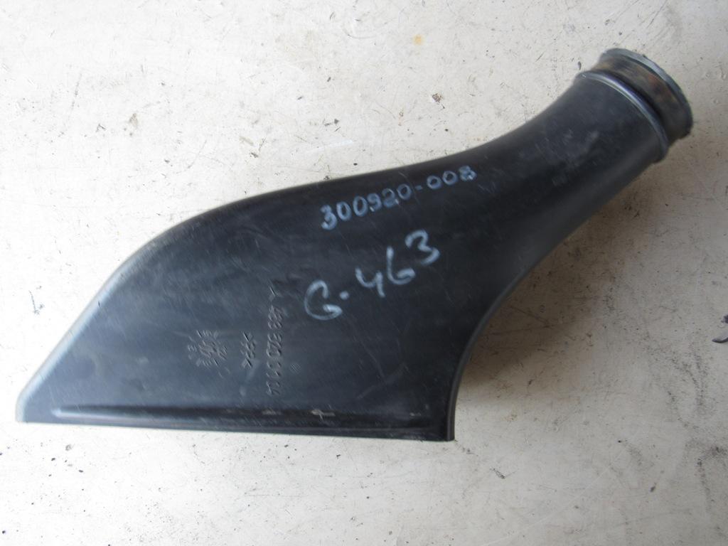 патрубок воздушного фильтра Mercedes-Benz G-Класс W463 1990, 4635200104 - фото №1