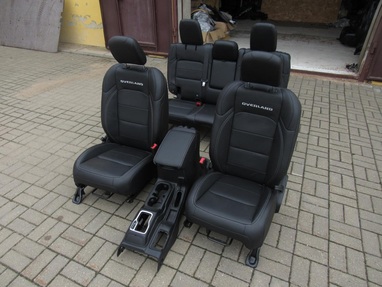 салон (комплект сидений) Jeep Wrangler 4 поколение 2023, 2.0 л., бензин, АКПП - фото №1