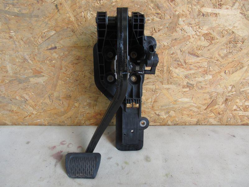 педаль тормоза Jeep Wrangler 4 поколение 2023, 2.0 л., бензин, АКПП, 04581891AF - фото №1