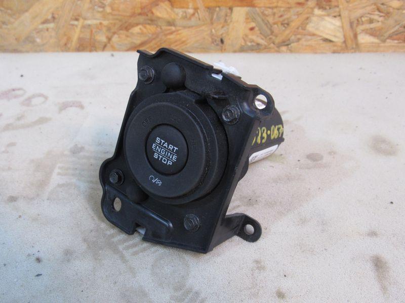 кнопка запуска двигателя Jeep Wrangler 4 поколение 2023, 2.0 л., бензин, АКПП - фото №1