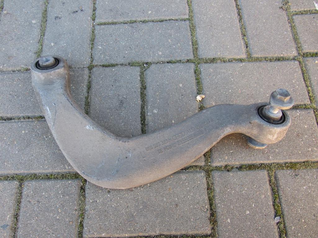 рычаг задний правый Audi A8 D4/4H 2011, 3.0 л., дизель, 8K0505323H - фото №1