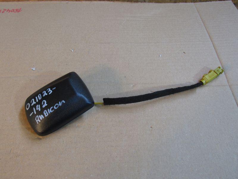 антенна Jeep Wrangler 4 поколение 2022, 2.0 л., бензин, АКПП, P68433494AA - фото №1