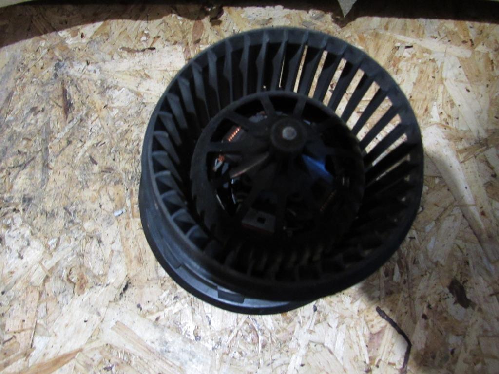 моторчик печки Volkswagen Multivan T5 2003, 7H0819021 - фото №1