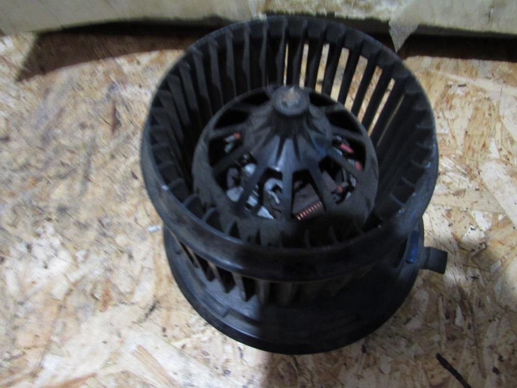 моторчик печки Volkswagen Multivan T5 2003, 7H0819021 - фото №1