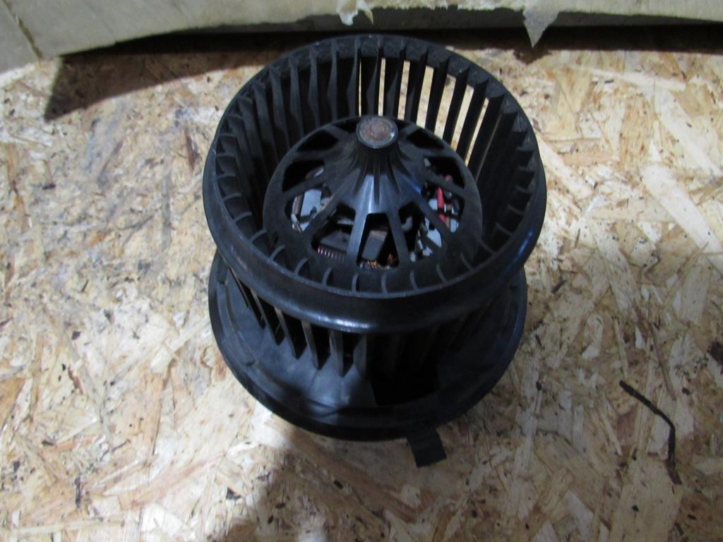 моторчик печки Volkswagen Multivan T5 2003, 7H0819021 - фото №1