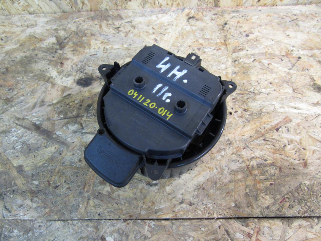 моторчик печки Audi A8 D4/4H 2011, 4H1820021B - фото №1