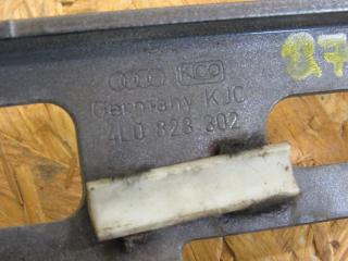 петля капота правая Audi Q7 4L [рестайлинг] 2010, 3.0 л., дизель, 4L0823302