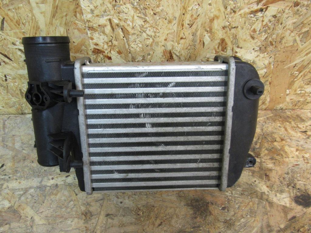 интеркулер Audi A6 4F/C6 2006, 3.0 л., дизель, 4F0145805E - фото №1