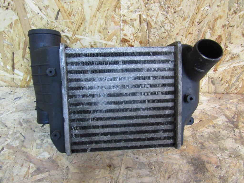 интеркулер Audi A6 4F/C6 2006, 3.0 л., дизель, 4F0145806E - фото №1