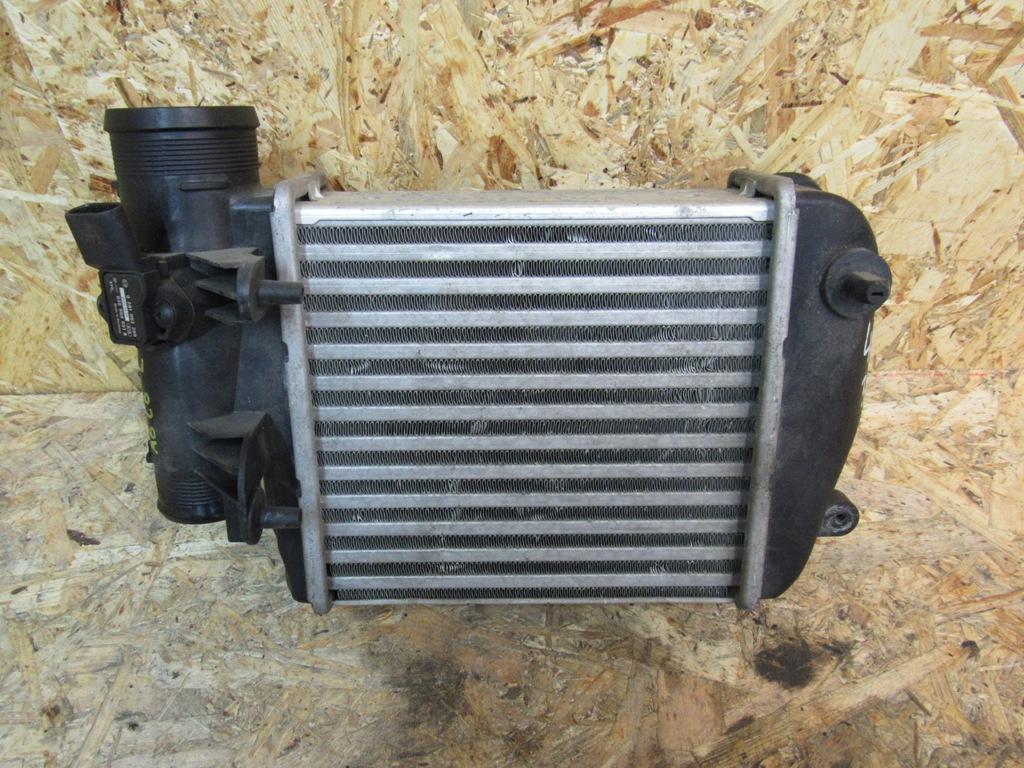 интеркулер Audi A6 4F/C6 2006, 3.0 л., дизель, 4F0145805E - фото №1