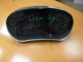 щиток приборов (приборная панель) SEAT Leon 1 поколение 2004, 88311292