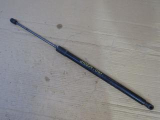 амортизатор крышки багажника (3-5 двери) Skoda Karoq 1 поколение 2019, 1.0 л., бензин, 57A827550B