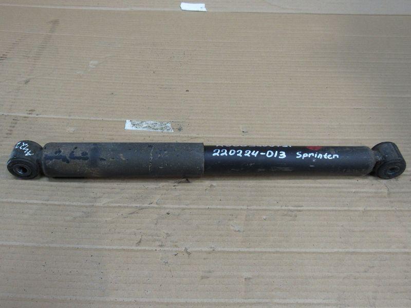 амортизатор задний левый Mercedes-Benz Sprinter 2 поколение (W906) 2012 - фото №1