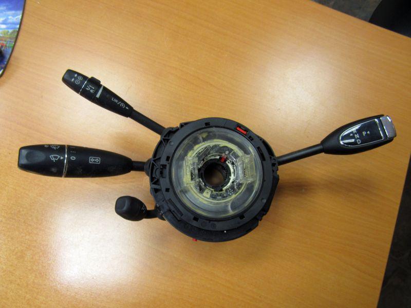 переключатель подрулевой (стрекоза) Mercedes-Benz CLS-Класс C218/X218 2011, 2189008901 - фото №1