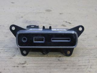 разъем AUX / USB Jeep Grand Cherokee 4 поколение [рестайлинг] 2015, 3.0 л., дизель, 68141322AA