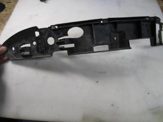 Крепление бампера переднего Volkswagen Touareg 1 поколение [рестайлинг] 2007, 7L6807184C