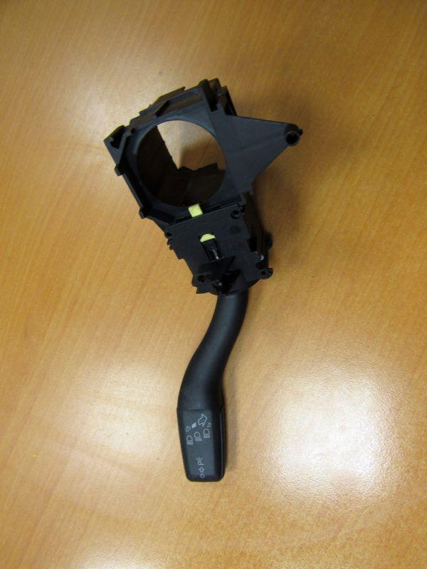 переключатель поворотов Audi A6 4F/C6 2006, 4E0953513G - фото №1