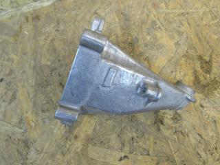 кронштейн двигателя Mercedes-Benz E-Класс W212/S212/C207/A207 2012, 1.8 л., M 271.860, бензин, 2712232704