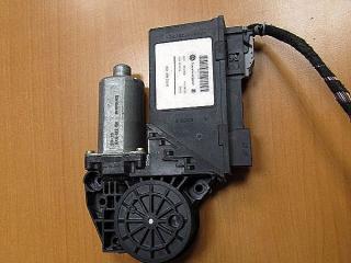 моторчик стеклоподъемника передний левый Volkswagen Touareg 1 поколение 2006, 3D1959793B