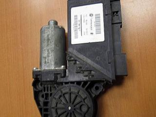 моторчик стеклоподъемника передний левый Volkswagen Touareg 1 поколение 2006, 3D1959793F