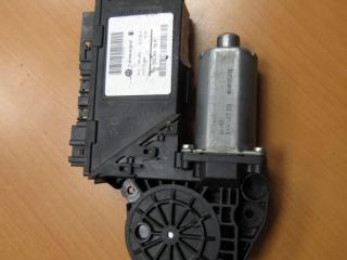 моторчик стеклоподъемника передний правый Volkswagen Touareg 1 поколение 2006, 3D1959792E