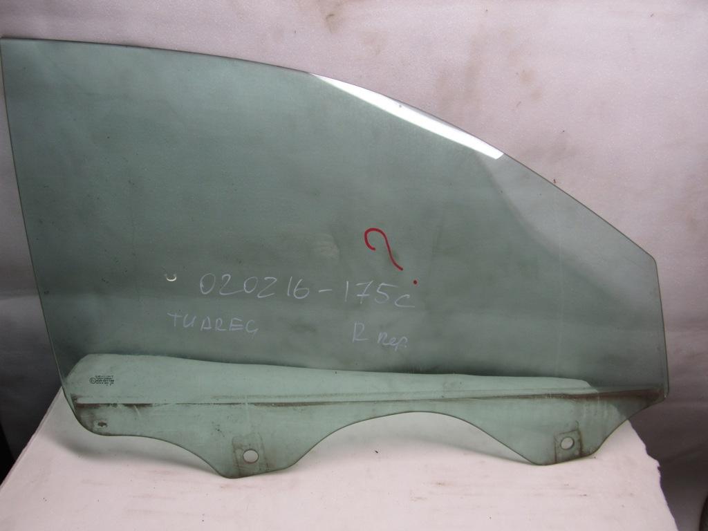 стекло двери передней правой Volkswagen Touareg 1 поколение 2004 - фото №1