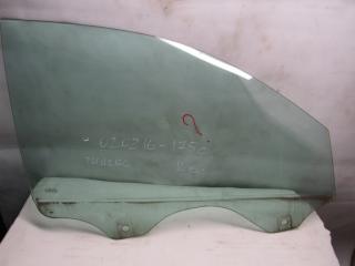 стекло двери передней правой Volkswagen Touareg 1 поколение 2004