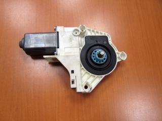 моторчик стеклоподъемника передний правый Audi A6 4F/C6 [рестайлинг] 2010, 8K0959802A