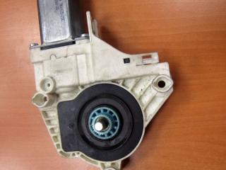 моторчик стеклоподъемника передний левый Audi A6 4F/C6 [рестайлинг] 2010, 8K0959801A