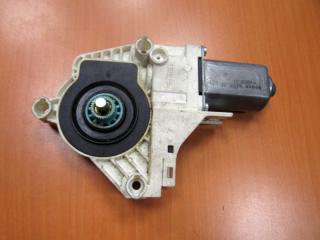 моторчик стеклоподъемника передний левый Audi A4 B8/8K 2010, 8K0959801A