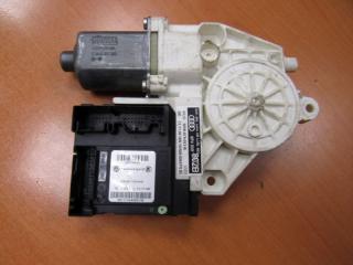 моторчик стеклоподъемника задний правый Audi A3 8P/8PA [рестайлинг] 2006, 8P4959802B