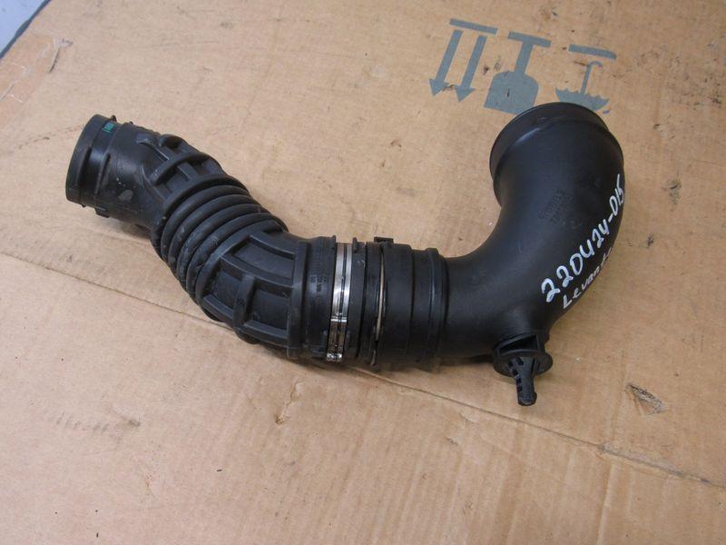 патрубок интеркулера Maserati Levante 1 поколение 2018, 3.0 л., бензин, 670101260 - фото №1