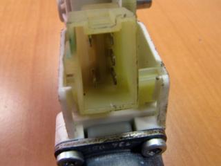 моторчик стеклоподъемника передний левый Mercedes-Benz M-Класс W164 [рестайлинг] 2010, 2518200742