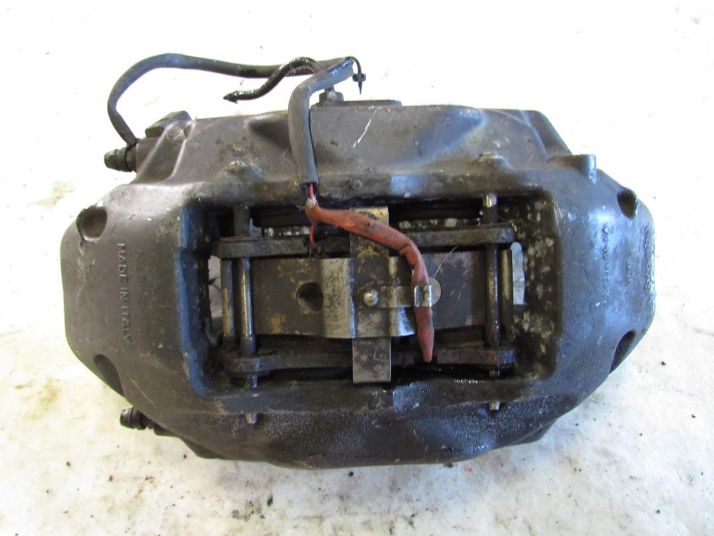 суппорт задний правый Volkswagen Touareg 1 поколение 2005 - фото №1