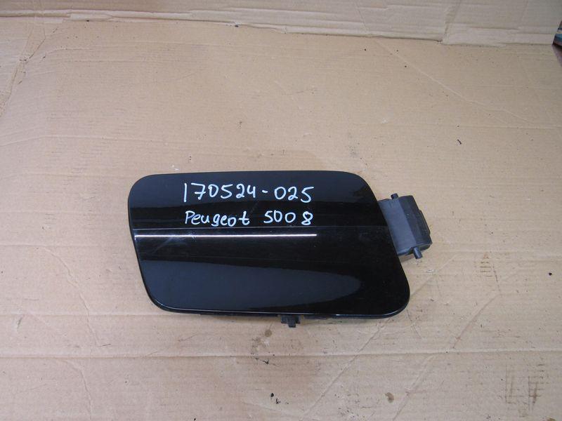 лючок топливного бака Peugeot 5008 2 поколение 2020, 2.0 л., дизель, 981244108A - фото №1