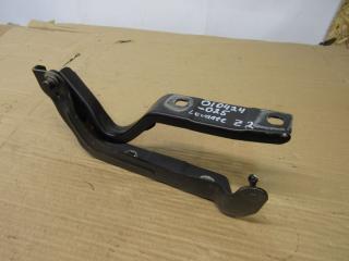 петля капота правая Maserati Levante 1 поколение 2018, 3.0 л., бензин