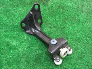 ролик двери сдвижной Mercedes-Benz Sprinter 2 поколение [рестайлинг] (W906) 2014, 9067600147