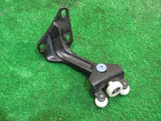 ролик двери сдвижной Mercedes-Benz Sprinter 2 поколение [рестайлинг] (W906) 2014, 9067600147