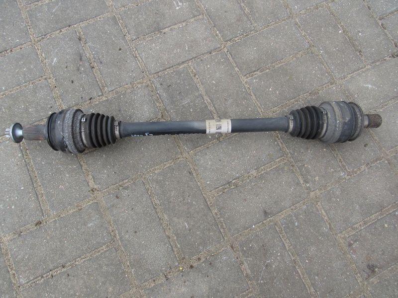 полуось задняя (приводной вал, ШРУС) Mercedes-Benz CLA-Класс C118 2020, 1183503400 - фото №1