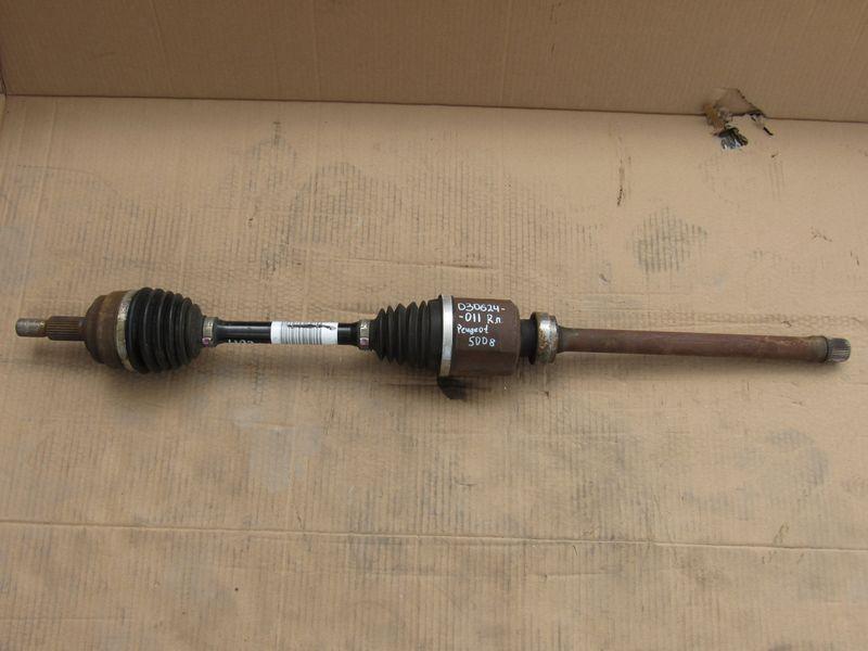полуось передняя правая (приводной вал, ШРУС) Peugeot 5008 2 поколение 2020, 2.0 л., дизель, 9808076080 - фото №1