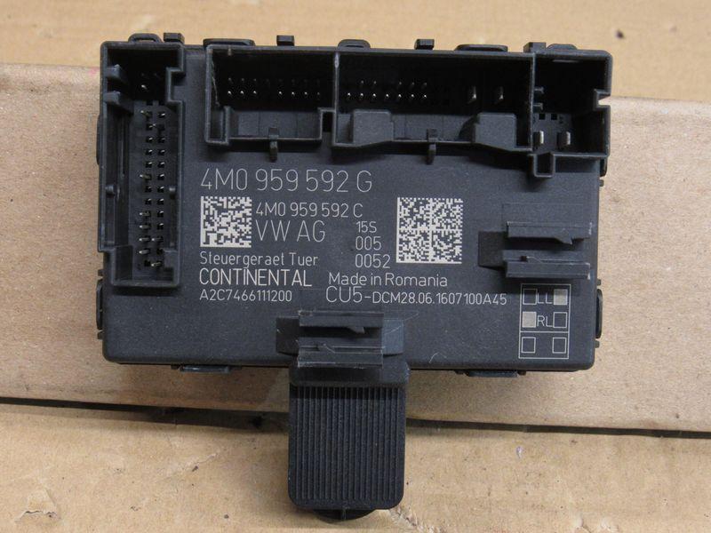 модуль управления двери Audi Q7 4M 2018, 4M0959592G - фото №1