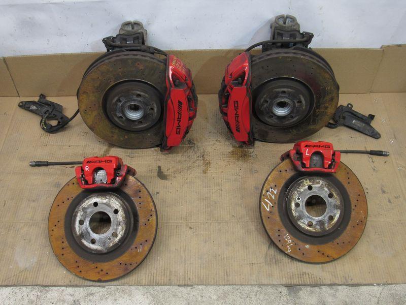 комплект тормозов Mercedes-Benz CLA-Класс C118 2020, 4.5 л., бензин, универсал - фото №1