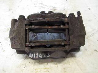 суппорт передний правый Toyota Land Cruiser Prado J150 2012