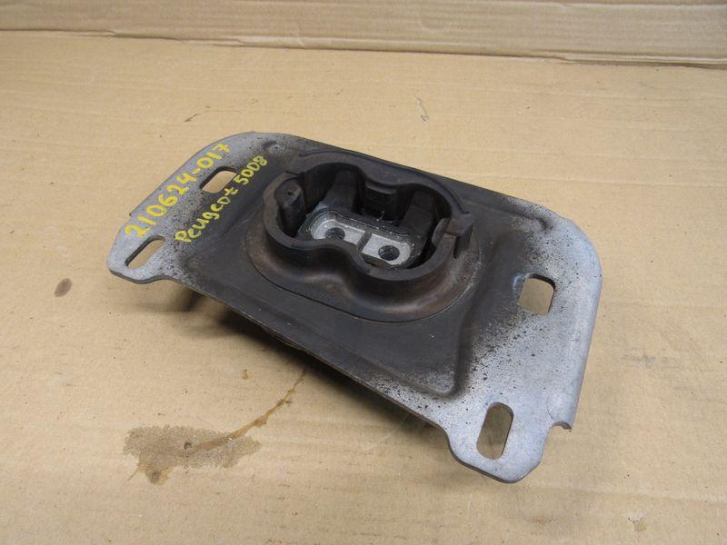 подушка крепления КПП Peugeot 5008 2 поколение 2020, 2.0 л., дизель - фото №1