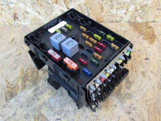 блок предохранителей Volkswagen Passat B7 2011, 3C0937125