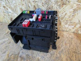 блок предохранителей Volkswagen Passat B6 2007, 1K0937124K