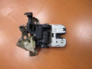 замок багажника Audi A4 B8/8K 2009, универсал, 8K9827505A